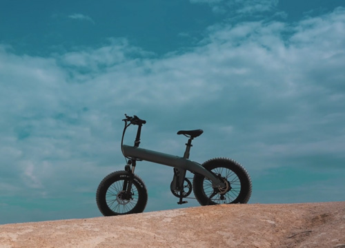 TIPPS ZUM FAHREN MIT EINEM E-SCOOTER IN EINER NEUEN STADT